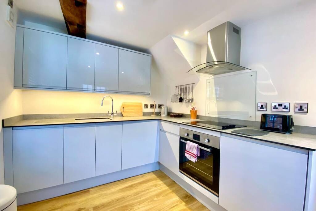 Tilly'S A Perfect Apartment In The Market Town Of Ледбери Экстерьер фото